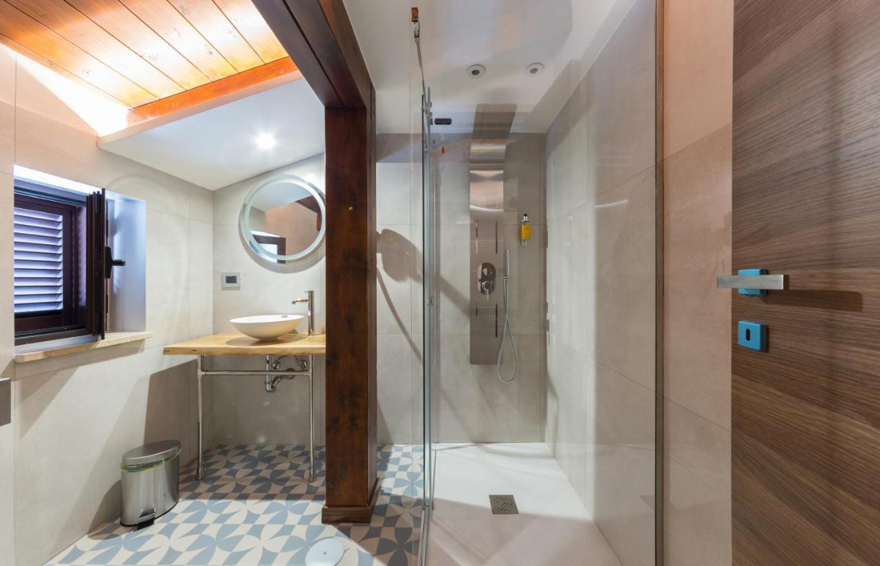 Hotel Vogue Licola Εξωτερικό φωτογραφία